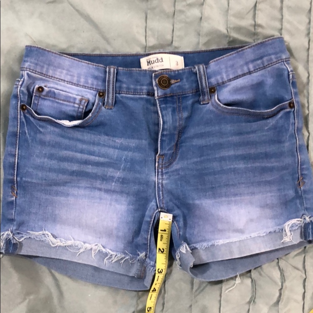 Mudd size 3 Jean Shorts